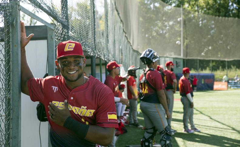 Partidos de béisbol entre Francia y España en Amaya por el 75º aniversario de la Federación Navarra de Béisbol y Sóftbol.