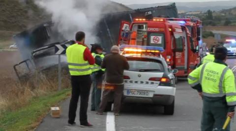 Fallecen un joven, su abuela y su tía en un accidente de tráfico en Navarra