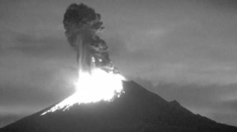 Espectaculares erupciones del Popocatepépetl Espectaculares erupciones del Popocatepépetl