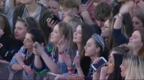 Ariana Grande combate el terror con un nuevo concierto en Manchester Ariana Grande combate el terror con un nuevo concierto en Manchester