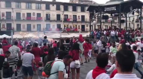 Vídeo del toro de fuego del 27 de julio de fiestas de Tudela 2019 Vídeo del toro de fuego del 27 de julio de fiestas de Tudela 2019