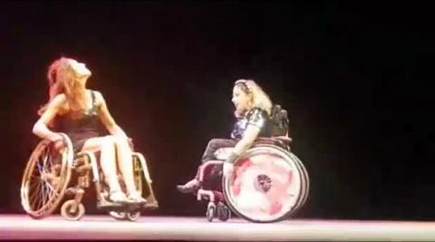 Bailes adaptados con Esther AMorós Bailes adaptados con Esther AMorós