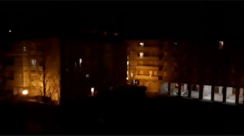 Vídeo del aplauso de los vecinos de Mendillorri a los sanitarios por su labor en la crisis del coronavirus Vídeo del aplauso de los vecinos de Mendillorri a los sanitarios por su labor en la crisis del coronavirus