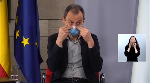 Vídeo: Duque y Simón explican a los niños cómo ponerse una mascarilla Vídeo: Duque y Simón explican a los niños cómo ponerse una mascarilla