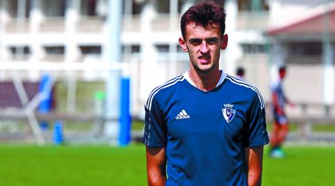 Aimar Oroz, uno de lo capitanes del Promesas, ayer en Tajonar