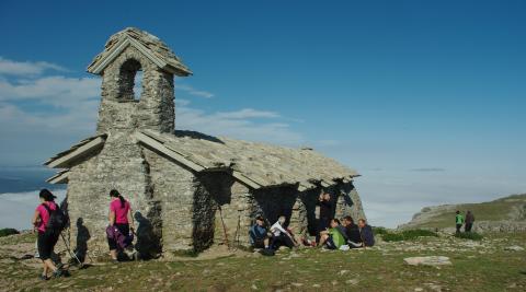 Ermita de San Donato, en lo alto del monte Beriain.