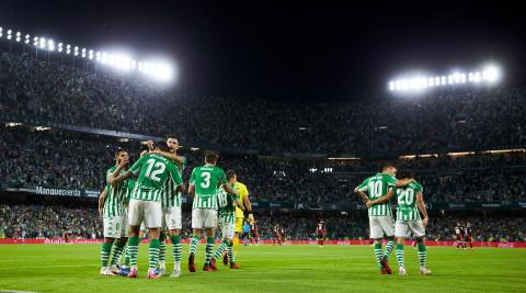 betis-villamarin Los jugadores del Betis celebran un gol ante el Rayo Vallecano