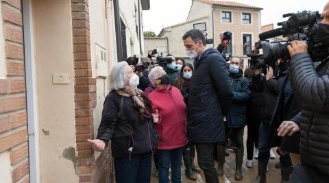 Los vecinos reclaman a Pedro Sánchez limpiar el Ebro