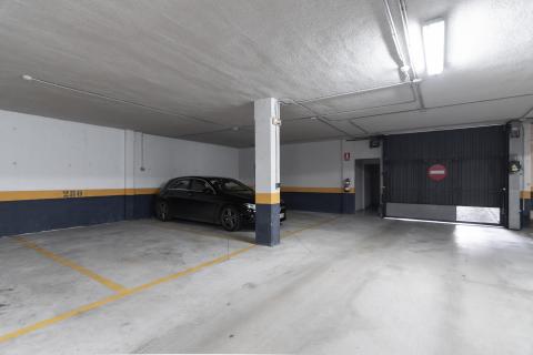 A la venta piso en la plaza Larrache de Zuasti