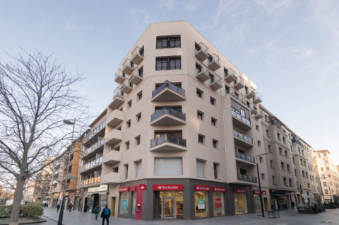 Dúplex en venta en calle de Tafalla Dúplex en venta en calle de Tafalla