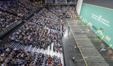 LA TRASFORMACIÓN. Aspecto del Arena con sus gradas desplegadas y los 3.000 espectadores