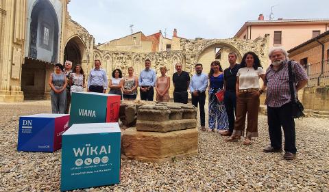 IViana Los participantes antes del inicio del encuentro 'Impulsar Viana'