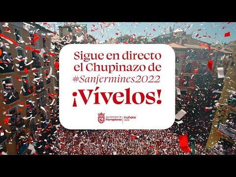 La plaza, casi llena a 40 minutos del cohete