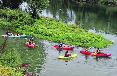 kayak Milagro Instante de los paseos en kayak por el río Aragón