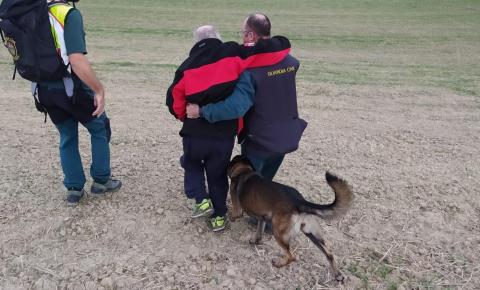 En la búsqueda del desaparecido ha participado un perro de la Guardia Civil especializado en localizar a personas En la búsqueda del desaparecido ha participado un perro de la Guardia Civil especializado en localizar a personas