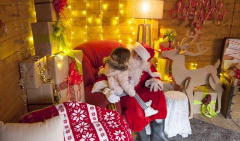 El taller de Papá Noel, en la Carreau des Halles, Bayona El taller de Papá Noel, en la Carreau des Halles, Bayona