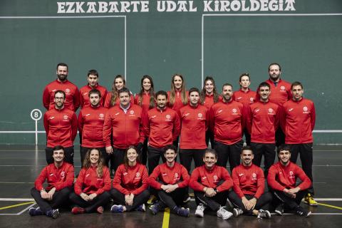 Tecnicos CESA 2023 Todos los técnicos y fisioterapeutas que acompañan y forman parte de las selecciones navarras