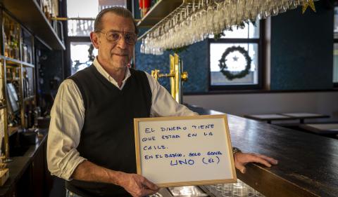 Luis Martinicorena Aguiló, del Casino Eslava, anima a la ciudadanía a poner en circulación su dinero en la calle como un beneficio de todos Luis Martinicorena Aguiló, del Casino Eslava, anima a la ciudadanía a poner en circulación su dinero en la calle como un beneficio de todos