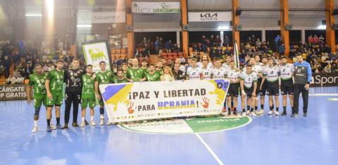 Cuenca y Helvetia Anaitasuna mostraron su apoyo a la paz y a la libertad en Ucrania