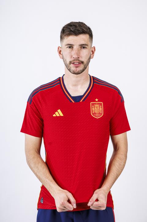 Fotografía oficial de David García tomada ayer con la camiseta de la selección española