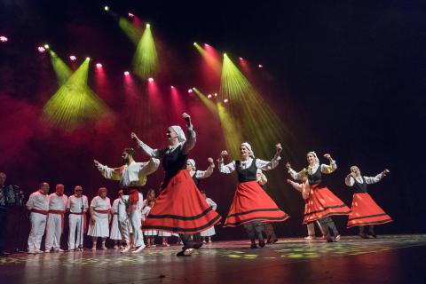 El Grupo Municipal de Danzas de Tudela está integrado por 30 personas de entre 17 y 50 años