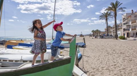 Niños jugando en El Vendrell