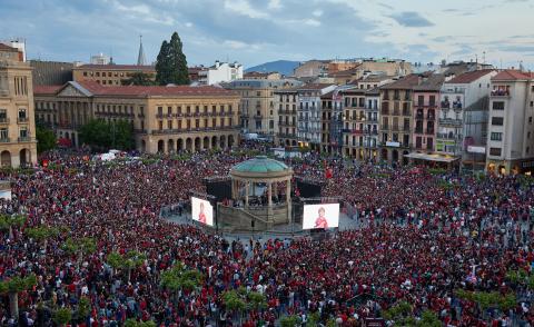 La Plaza del Castillo, poco antes de que empiece la final