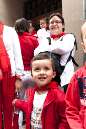 La procesión en honor a San Fermín por las calles de Pamplona.