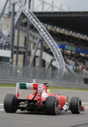 El piloto español Fernando Alonso (Ferrari) sigue demostrando que la evolución de su monoplaza va por buen camino y ha marcado este viernes el mejor registro en la primera sesión de entrenamientos libres del Gran Premio de Alemania, una vez más marcado de cerca por los Red Bull de Sebastian Vettel y Mark Webber.