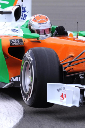 El piloto español Fernando Alonso (Ferrari) sigue demostrando que la evolución de su monoplaza va por buen camino y ha marcado este viernes el mejor registro en la primera sesión de entrenamientos libres del Gran Premio de Alemania, una vez más marcado de cerca por los Red Bull de Sebastian Vettel y Mark Webber.