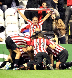 Imágenes del Athletic-Osasuna disputado en San Mamés y correspondiente a la octava jornada de Liga que ha terminado con el resultado de 3-0.