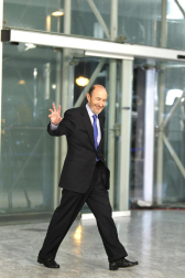 Rajoy y Rubalcaba se enfrentan en el debate televisado en la Academia de televisión.