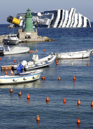 Varias personas han muerto y otras han resultado heridas, mientras continúan las labores de rescate de los pasajeros del crucero Costa Concordia, que encalló la noche del viernes en la isla italiana de Giglio.