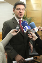 La empresa Spanair confirmó este viernes el cese de sus vuelos, que fueron cancelados esa misma noche en los principales aeropuertos de España.
