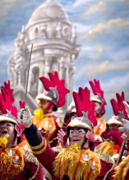 Participación de las chirigotas, comparsas, cuartetos y coros participantes en el Concurso Oficial de Agrupaciones Carnavalescas de la localidad andaluza de Cádiz.