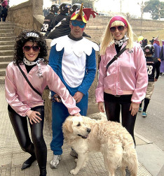 Ambiente, colorido, disfraces y multitud de personajes en las celebraciones de los Carnavales 2012 por las calles de Tafalla.