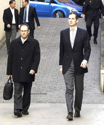 Varias imágenes de la llegada de Urdangarín a los juzgados de Palma