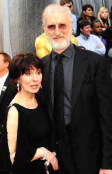 Ambiente y desfile de nominados, famosos, actores, actrices y gente que acude a la 84 edición de la entrega de los Premios Oscar de Hollywood en su 84 edición.