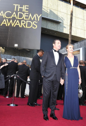 Ambiente y desfile de nominados, famosos, actores, actrices y gente que acude a la 84 edición de la entrega de los Premios Oscar de Hollywood en su 84 edición.