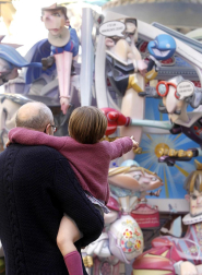 Varias imágenes de las fallas de Valencia