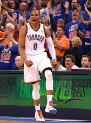Oklahoma City Thunder venció en el quinto partido a los Angeles Lakers y lograron eliminarles de los playoffs por el título de la NBA. Oklahoma jugará ahora la final de la Conferencia Oeste ante los Spurs.