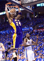 Oklahoma City Thunder venció en el quinto partido a los Angeles Lakers y lograron eliminarles de los playoffs por el título de la NBA. Oklahoma jugará ahora la final de la Conferencia Oeste ante los Spurs.