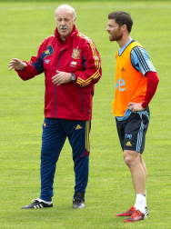 Llegada y entrenamiento de la selección española de fútbol en la localidad australiana de Schruns, previa a la disputa de la Eurocopa 2012 de Polonia y Ucrania.