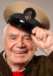 Imágenes de la trayectoria artística del actor Ernest Borgnine, quien falleció este domingo a los 95 años por insuficiencia renal.