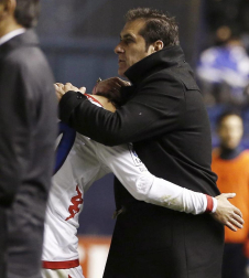 Osasuna se clasificó para los octavos de final de la Copa del Rey tras vencer al Sporting de Gijón por 2-0 en el Reyno de Navarra