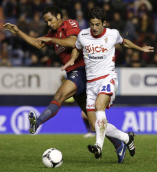 Osasuna se clasificó para los octavos de final de la Copa del Rey tras vencer al Sporting de Gijón por 2-0 en el Reyno de Navarra