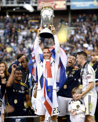 David Beckham jugó su último partido en Estados Unidos tras 5 temporadas en Los Angeles ganando la liga por segundo año consecutivo