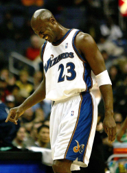 Michael Jordan, considerado uno de los mejores deportistas de todos los tiempos y mejor jugador de baloncesto de la historia, cumple 50 años. En estas imágenes se recogen algunos de los momentos más importantes de su vida personal y carrera deportiva.