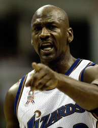 Michael Jordan, considerado uno de los mejores deportistas de todos los tiempos y mejor jugador de baloncesto de la historia, cumple 50 años. En estas imágenes se recogen algunos de los momentos más importantes de su vida personal y carrera deportiva.