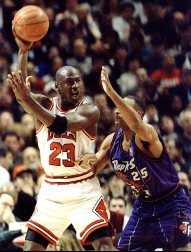 Michael Jordan, considerado uno de los mejores deportistas de todos los tiempos y mejor jugador de baloncesto de la historia, cumple 50 años. En estas imágenes se recogen algunos de los momentos más importantes de su vida personal y carrera deportiva.